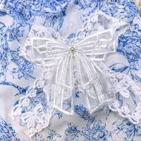 Showcase of bow details